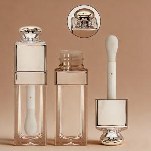 Makeup lip gloss